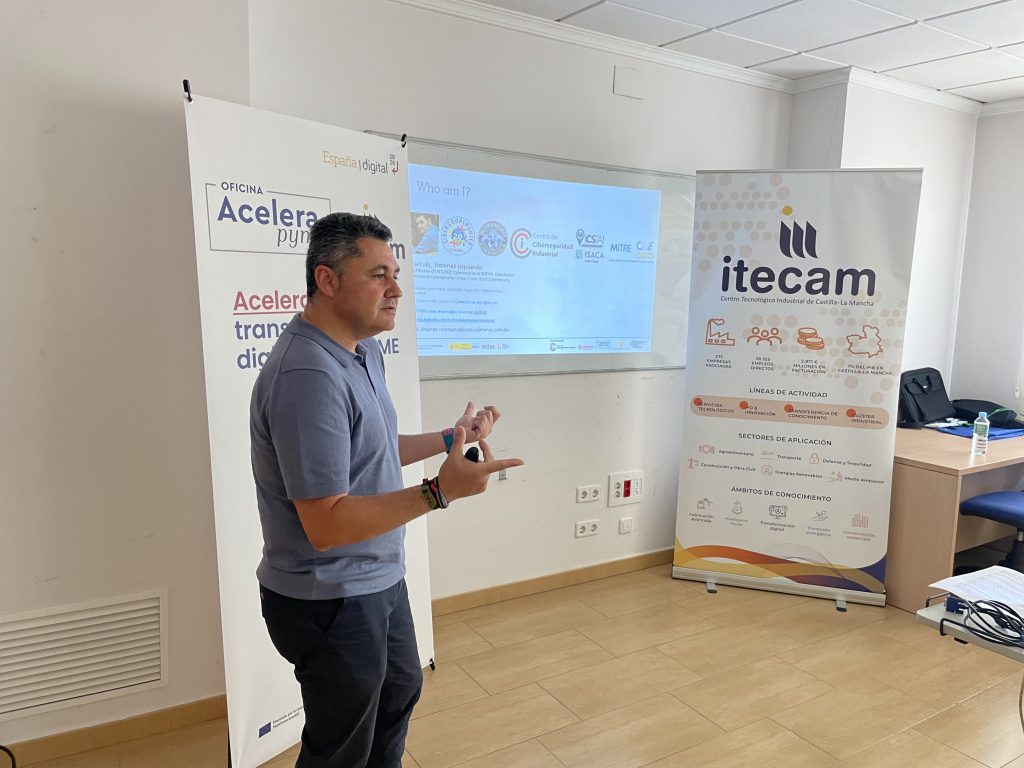La OAP Rural de Cuenca celebra en San Clemente un taller práctico sobre ciberseguridad para proteger pymes