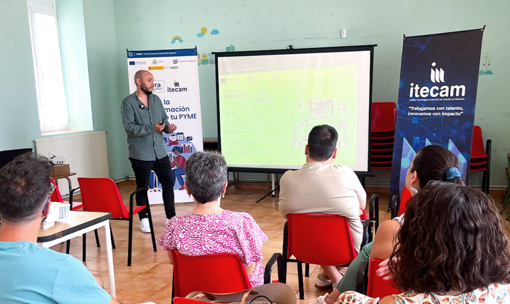 Saelices acoge una jornada de la OAP Cuenca para acercar la digitalización del patrimonio a municipios en riesgo de despoblación